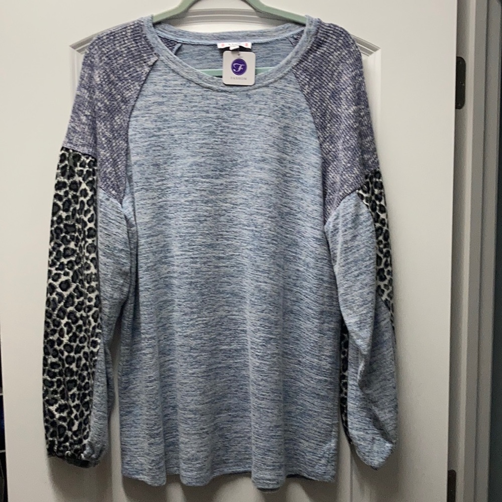 Dusty Blue L Love Esperanza animal print top.  Sz L